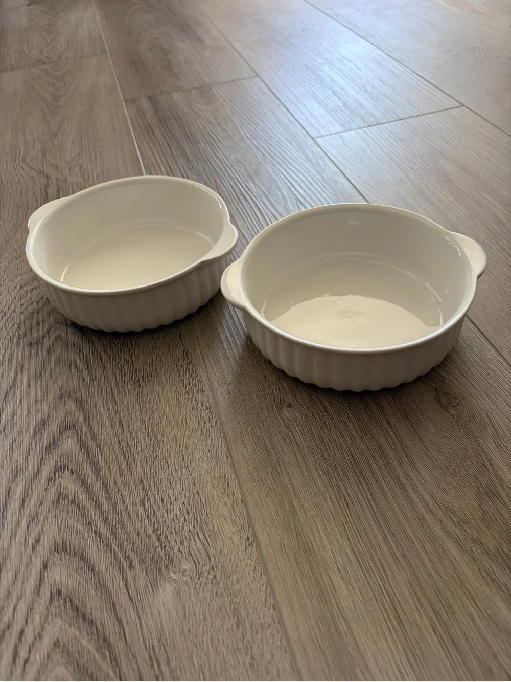 Ceramic Round Ramekins (Set of 2) - Classic Baking Dishes 14 oz  Shallow White